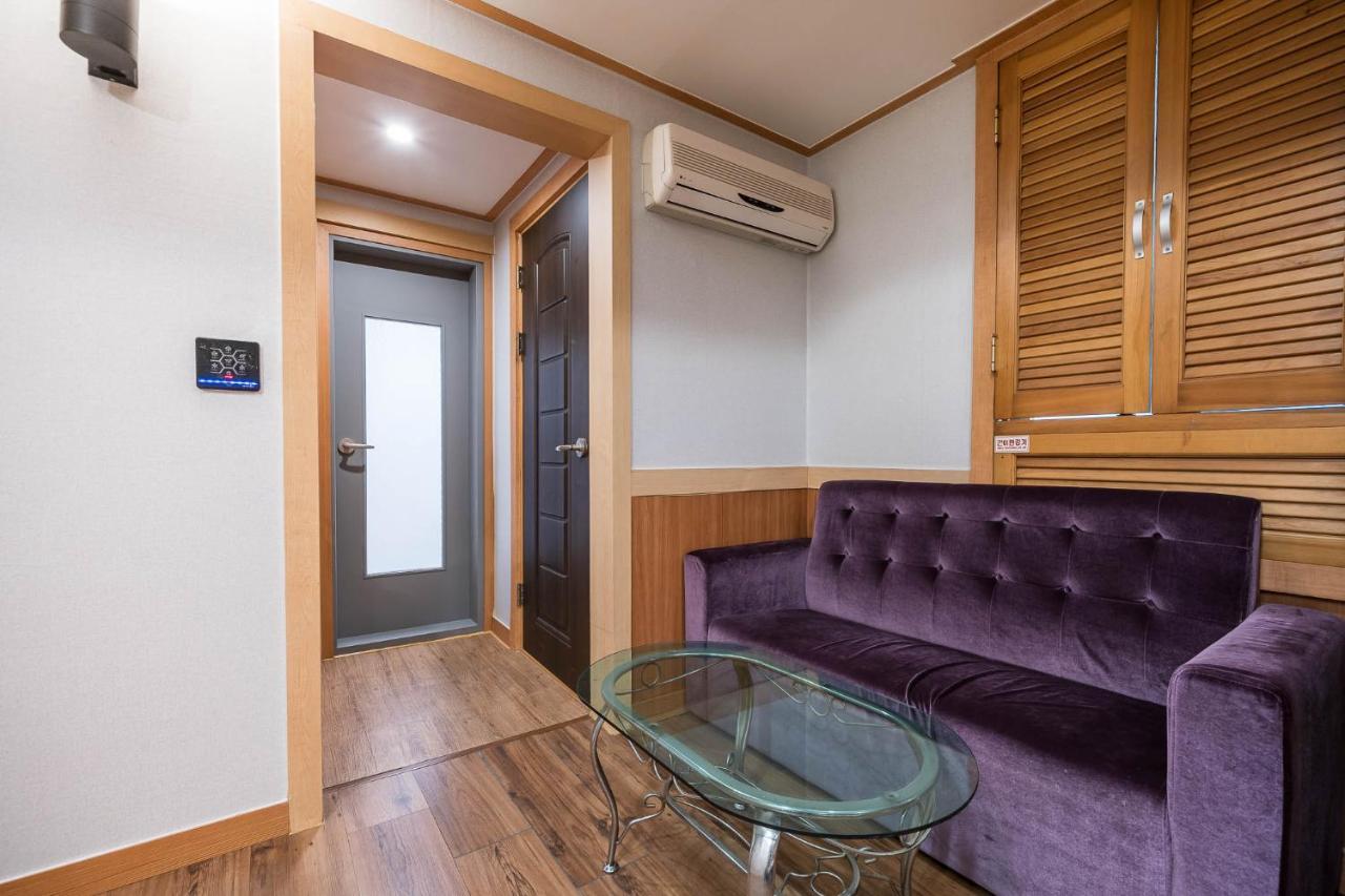 Mu Hotel Sasang Exterior photo