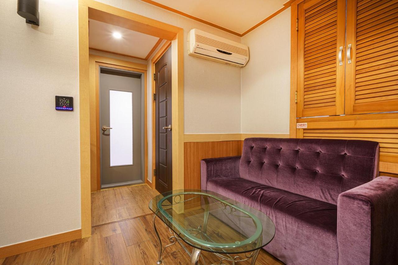Mu Hotel Sasang Exterior photo
